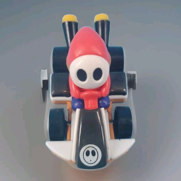 Hot Wheels 1:64 Mario Kart ShyGuy Diecast Car Loose - Picture 2 of 10